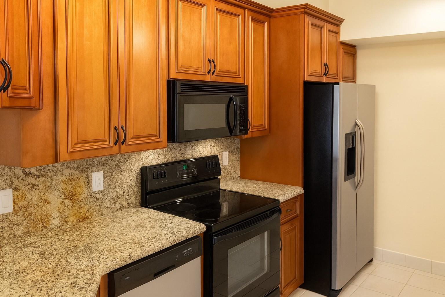 GRAND PALMS - Residential Lease