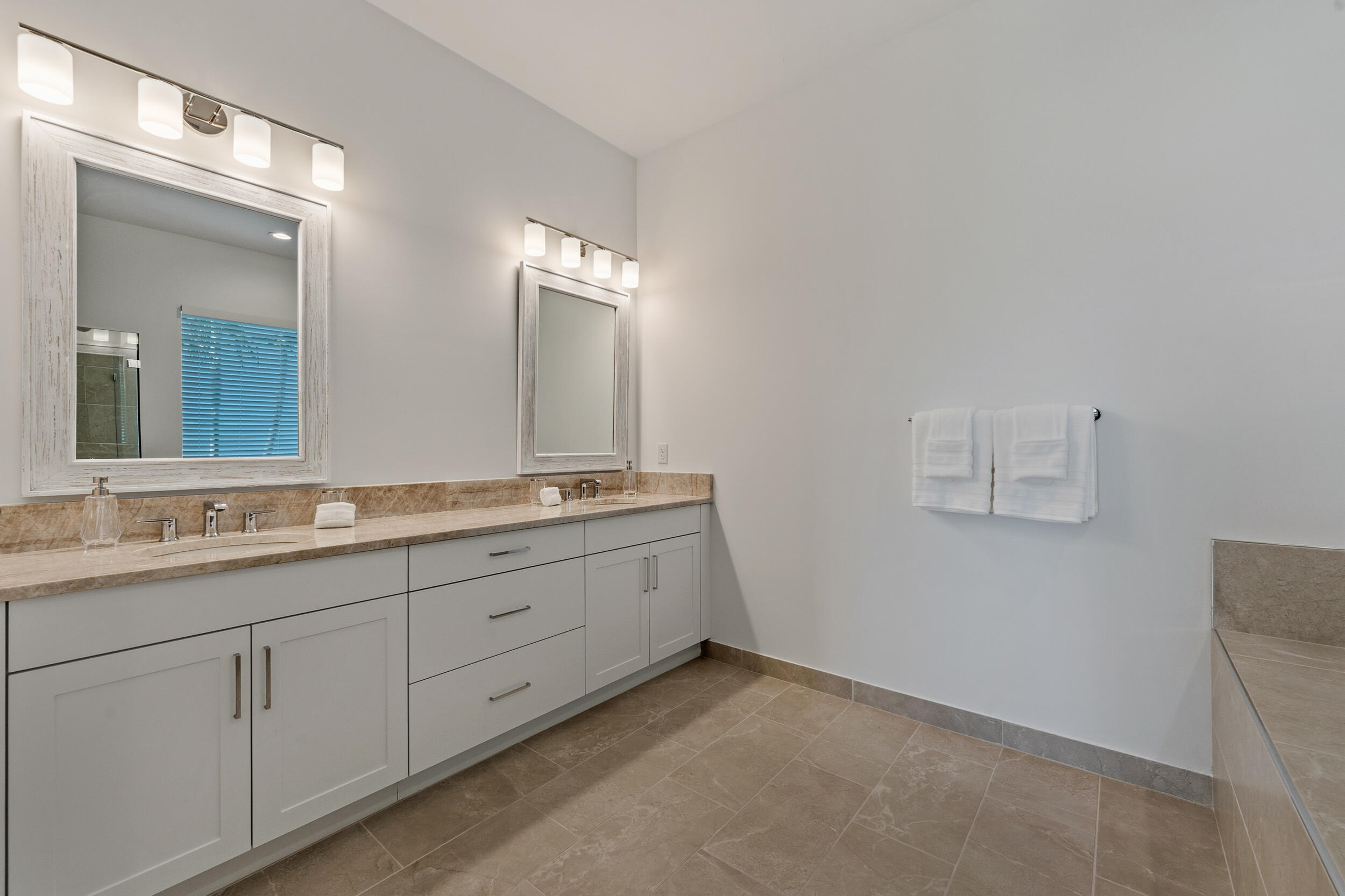 AVENIR - Residential