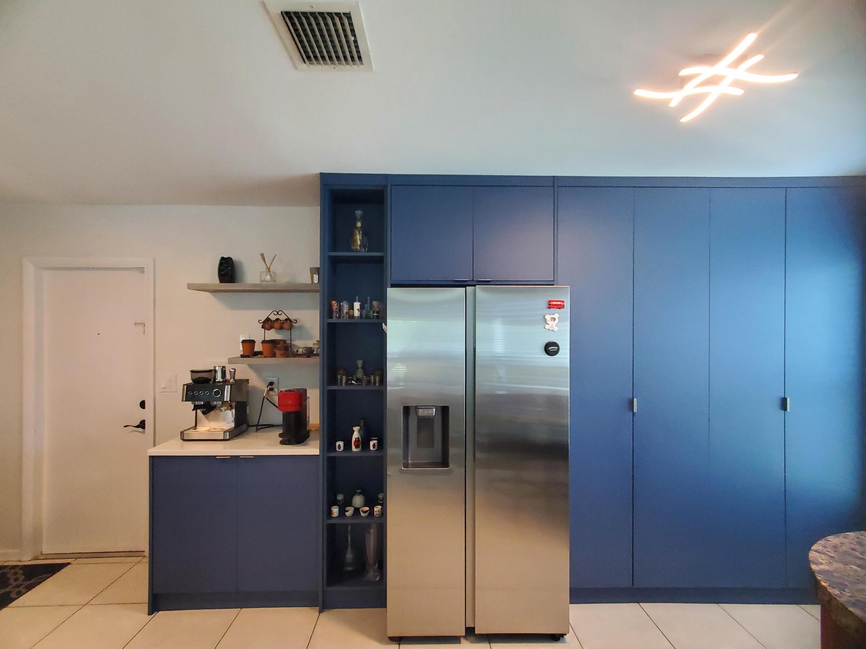 LOS MANGOS PATIO VILLAS AND TOWNHOMES - Residential