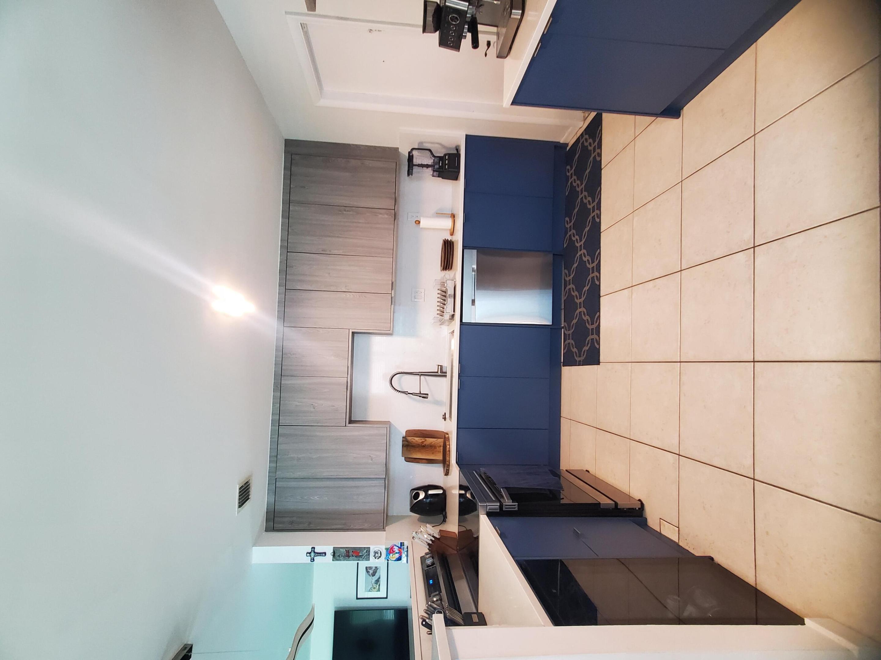 LOS MANGOS PATIO VILLAS AND TOWNHOMES - Residential