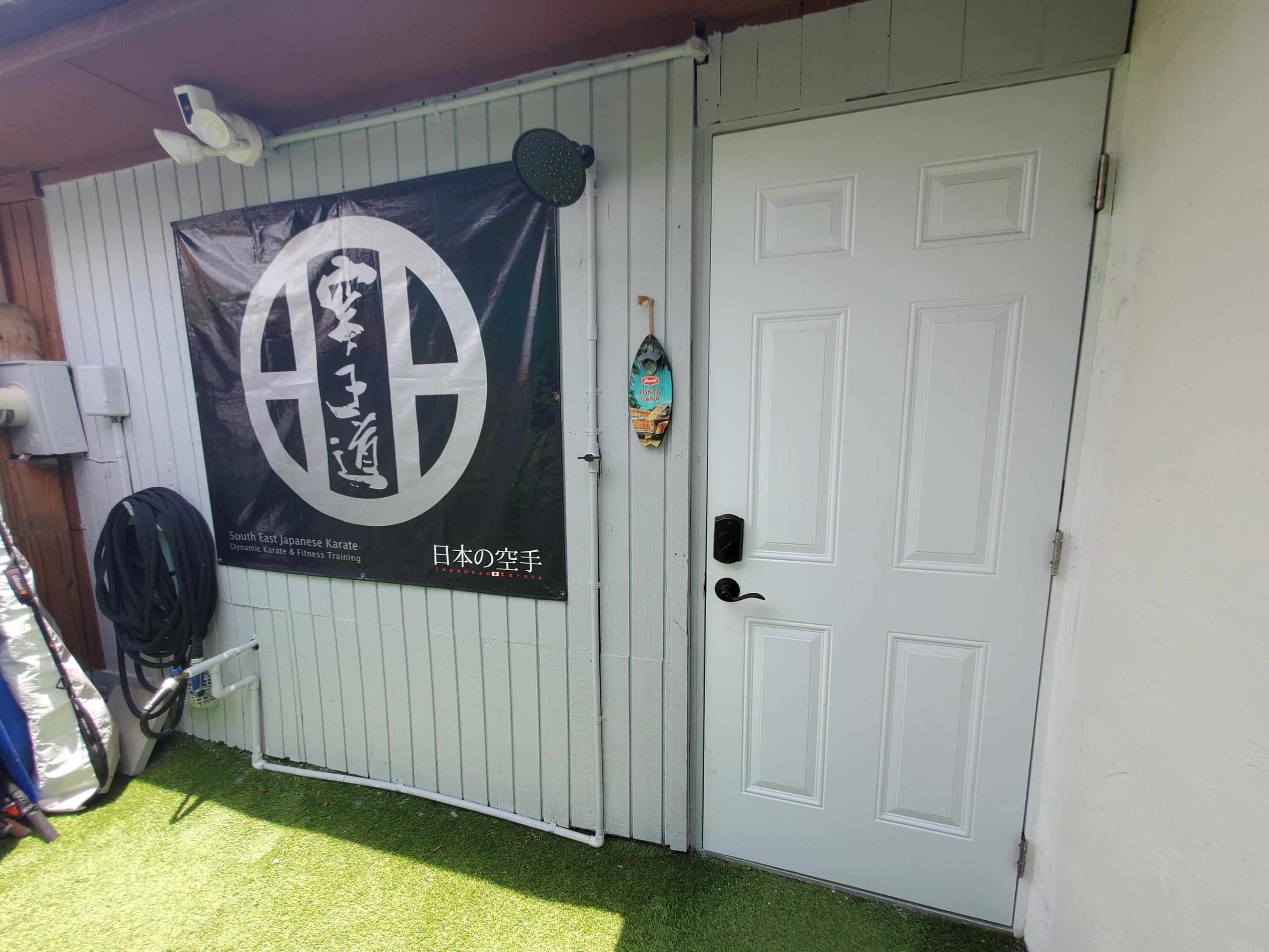 LOS MANGOS PATIO VILLAS AND TOWNHOMES - Residential