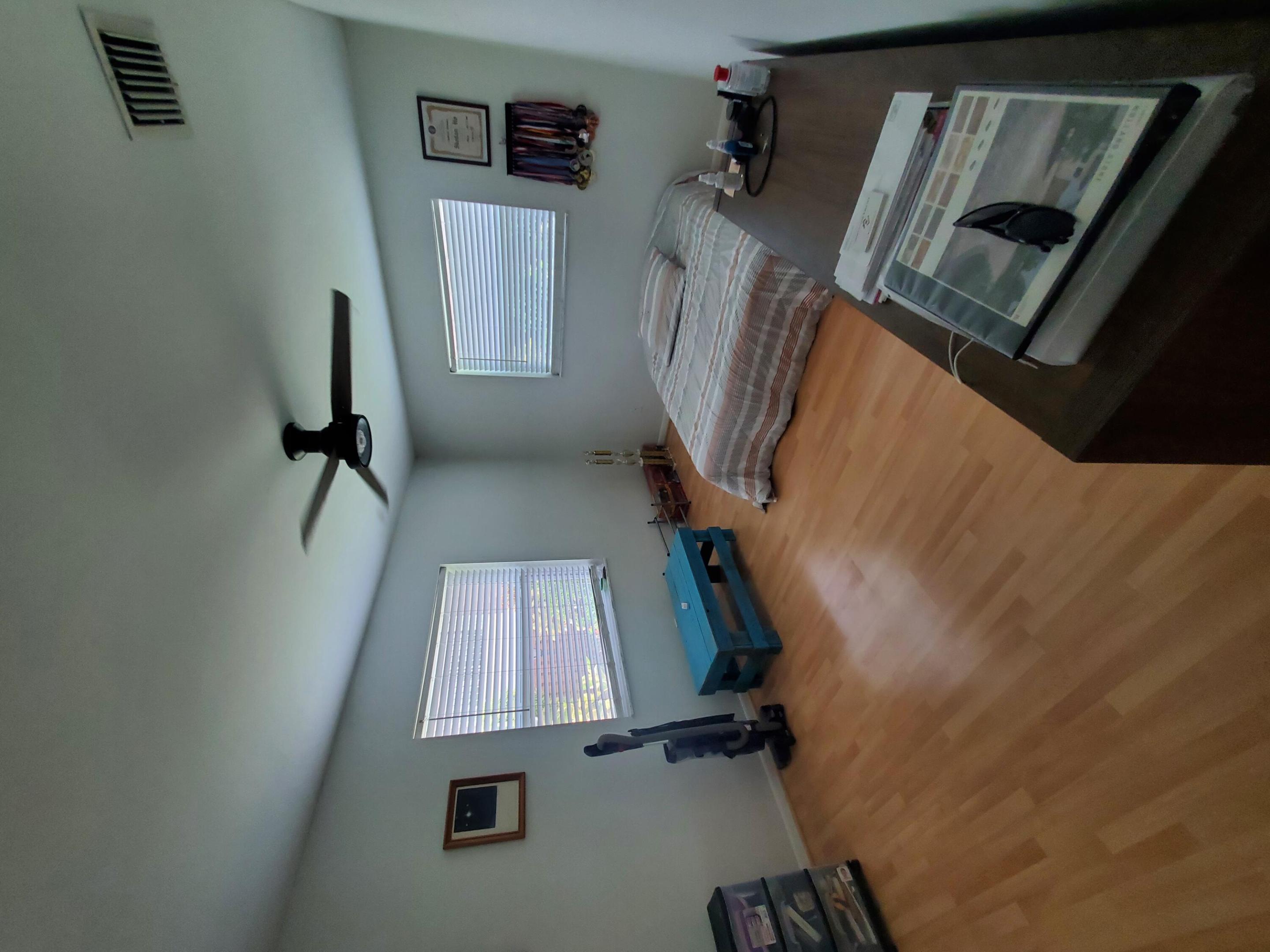 LOS MANGOS PATIO VILLAS AND TOWNHOMES - Residential