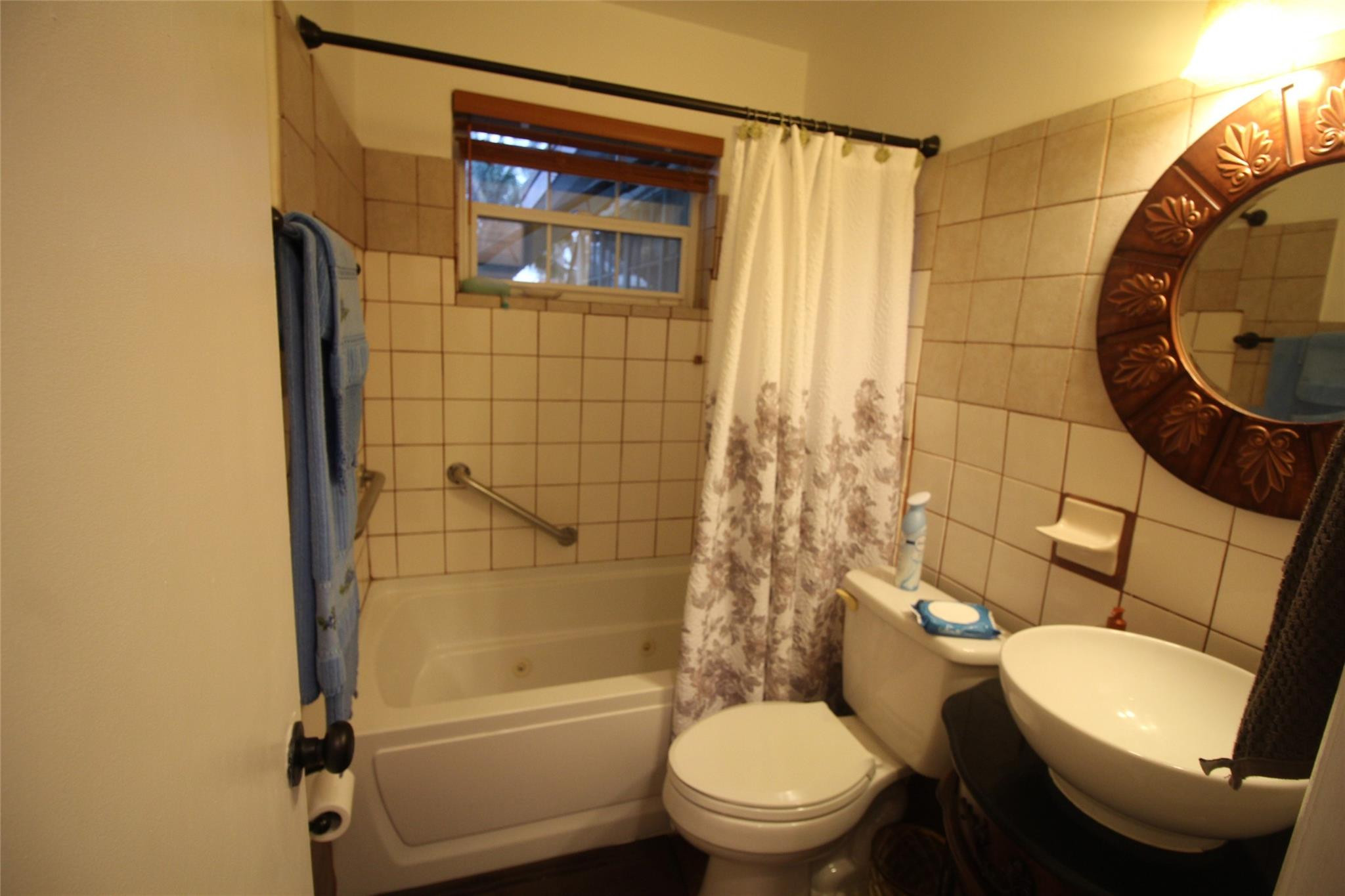 Eastway Park Sec 4 52-22 - Residential