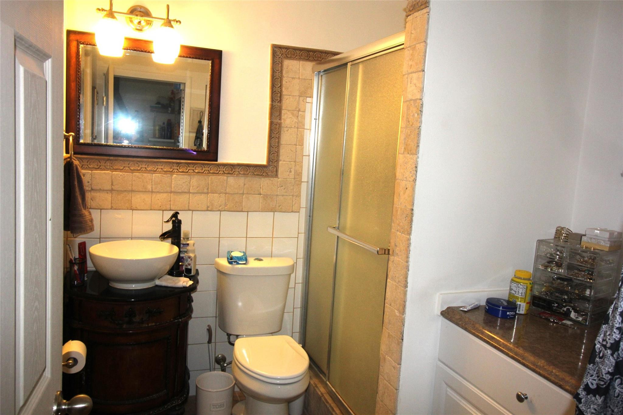 Eastway Park Sec 4 52-22 - Residential