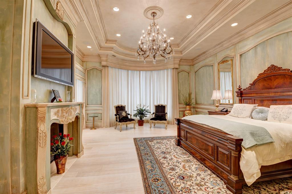 Mizner Country Club - Residential