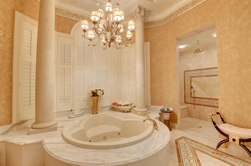 Mizner Country Club - Residential