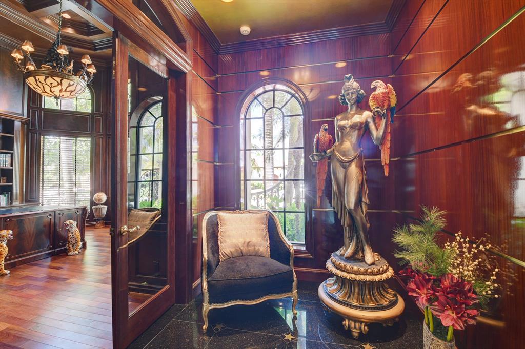 Mizner Country Club - Residential