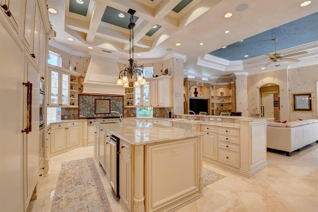 Mizner Country Club - Residential