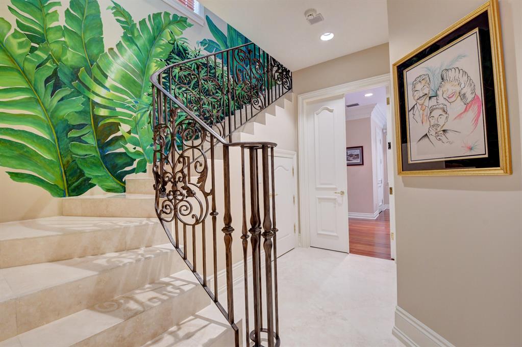 Mizner Country Club - Residential