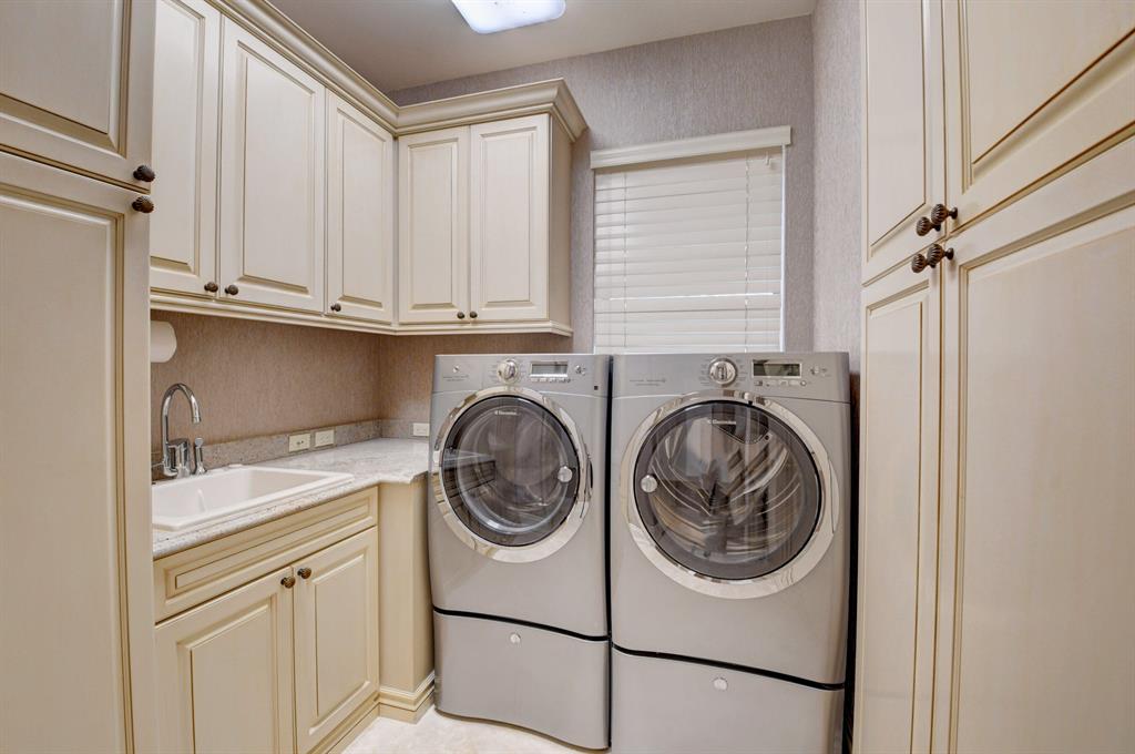 Mizner Country Club - Residential