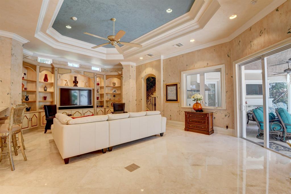 Mizner Country Club - Residential