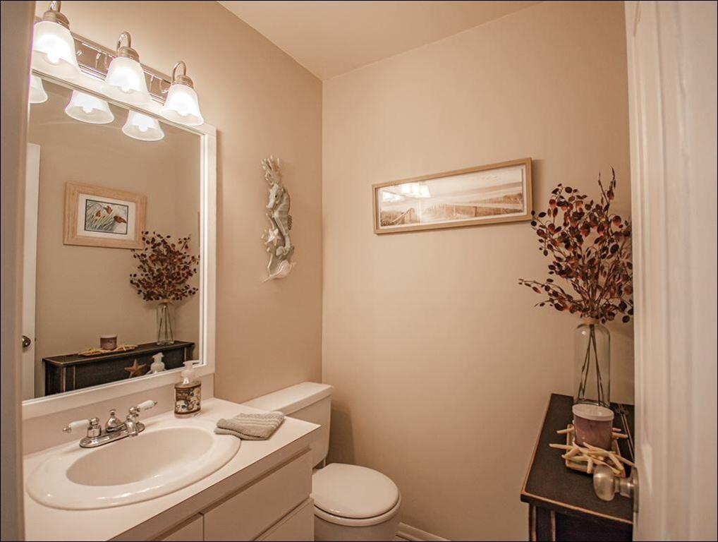 VISTA ROYALE PHASE IV BLDGS 83-111 - Residential