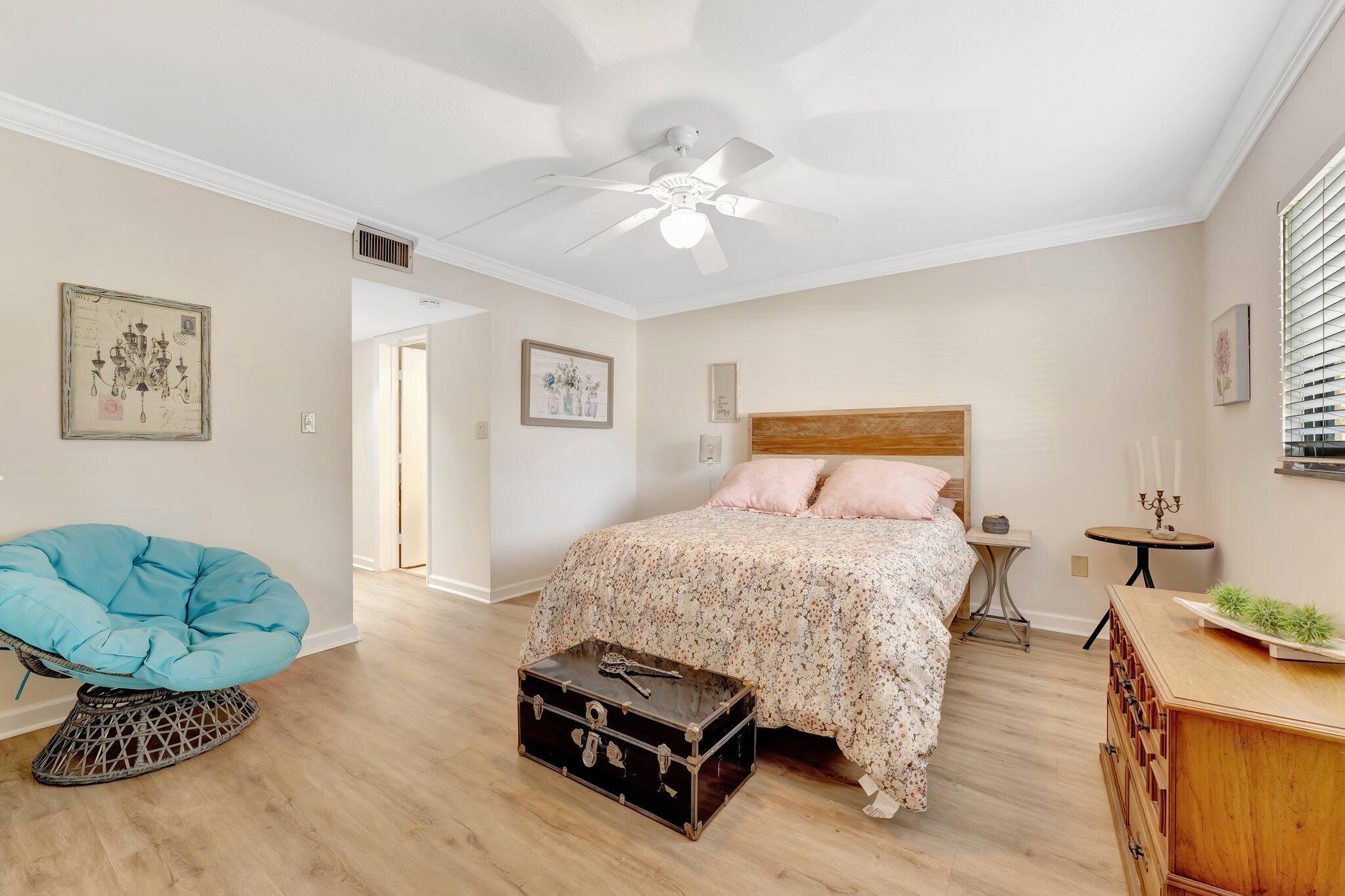 CYPRESS BEND CONDOMINIUM II - Residential