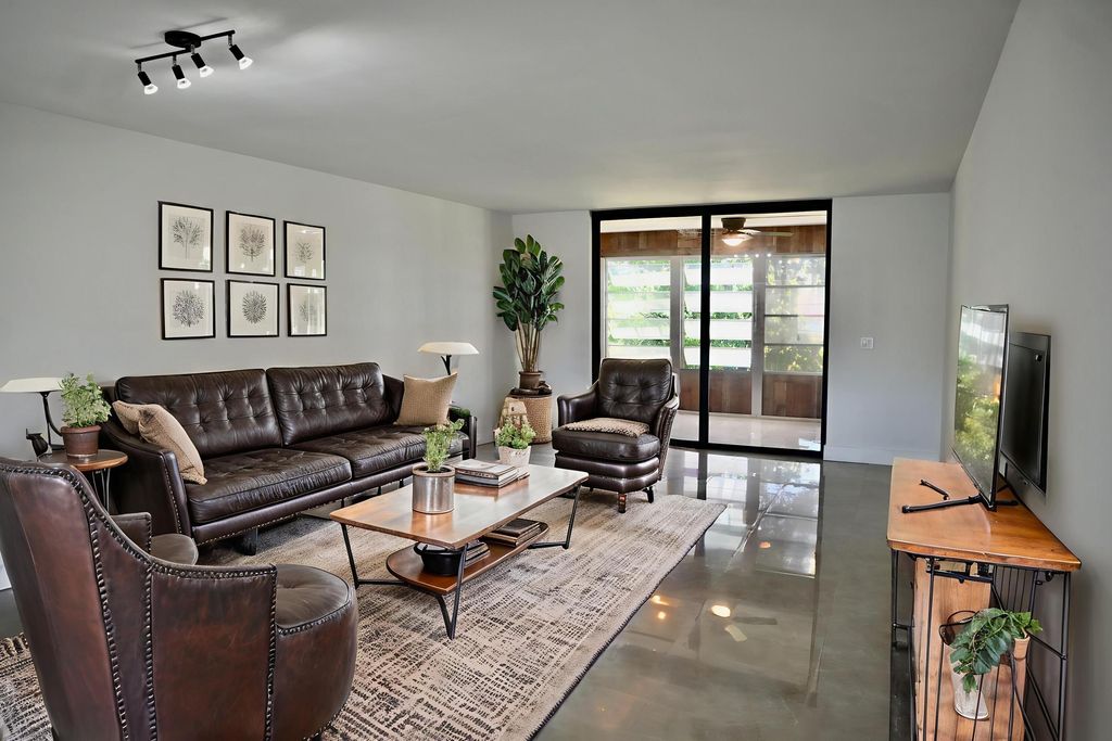 Photo of 6675 S Oriole Boulevard #3060, Delray Beach, FL 33446 (MLS # R11154311)