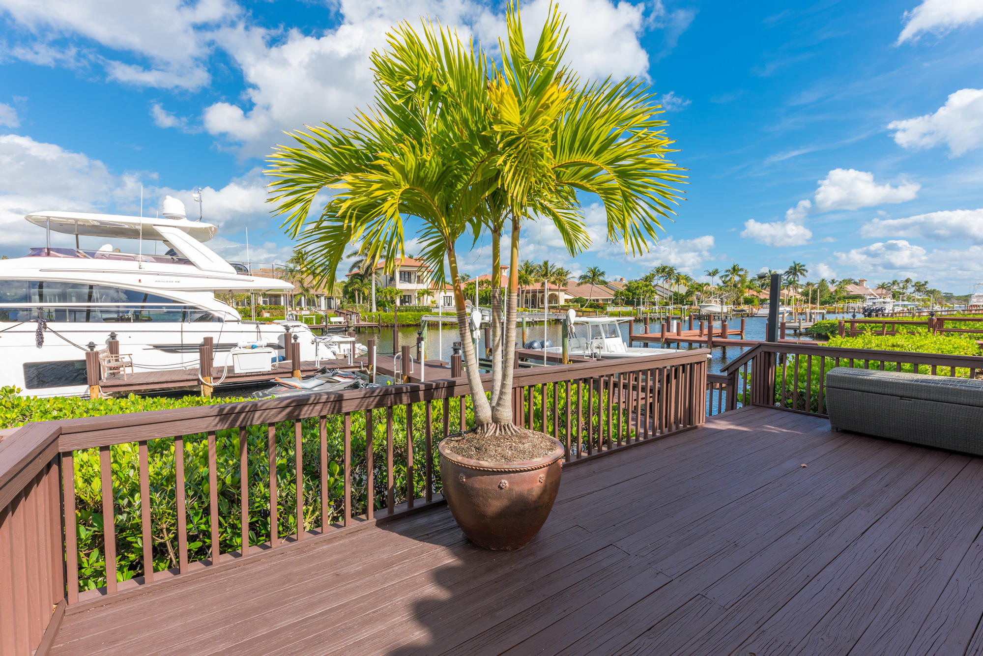 ADMIRALS COVE PAR C - Residential