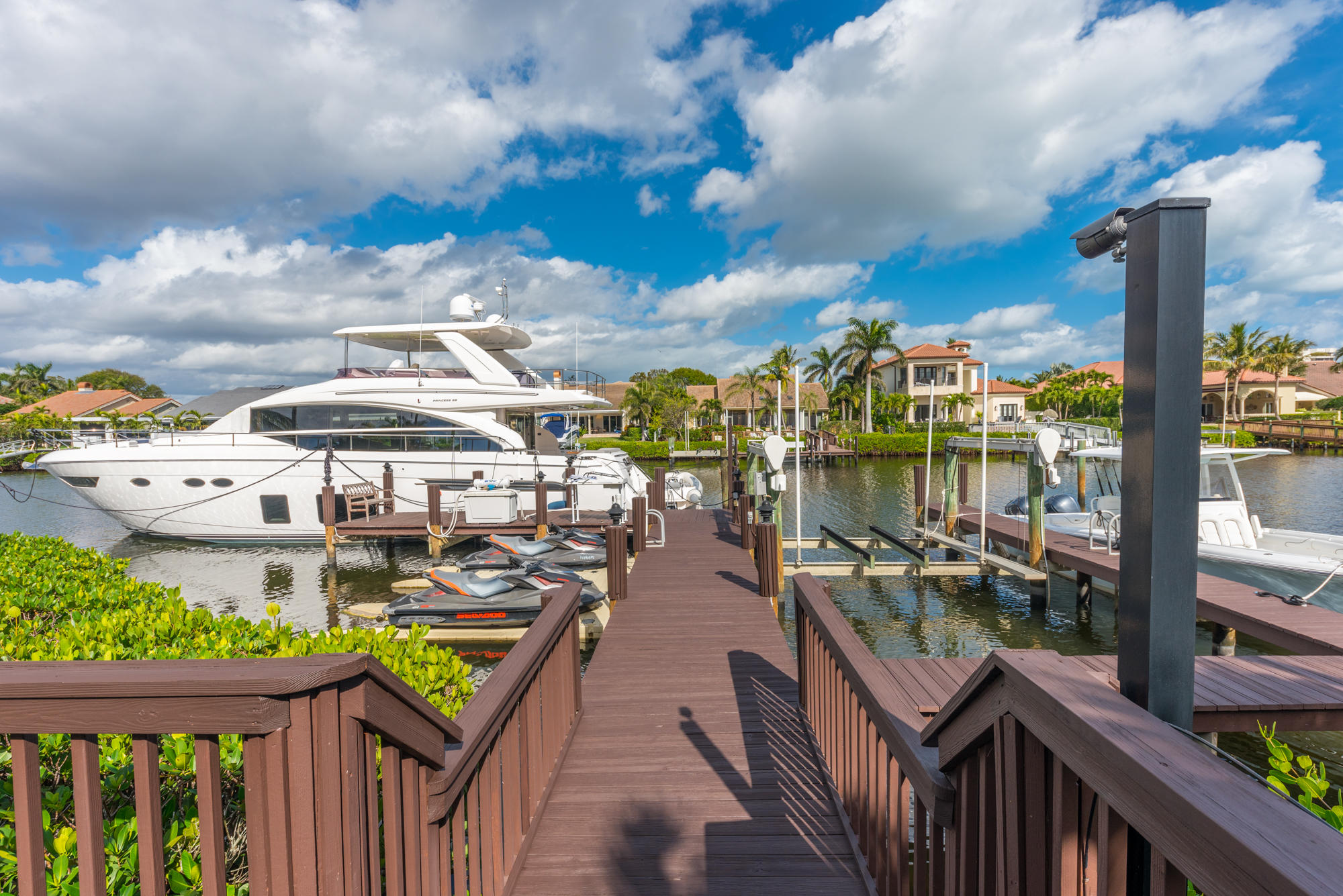 ADMIRALS COVE PAR C - Residential