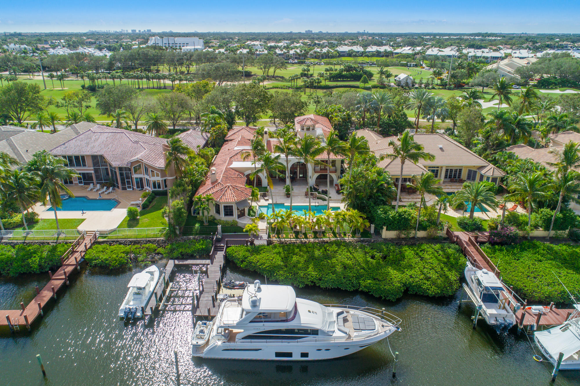 ADMIRALS COVE PAR C - Residential