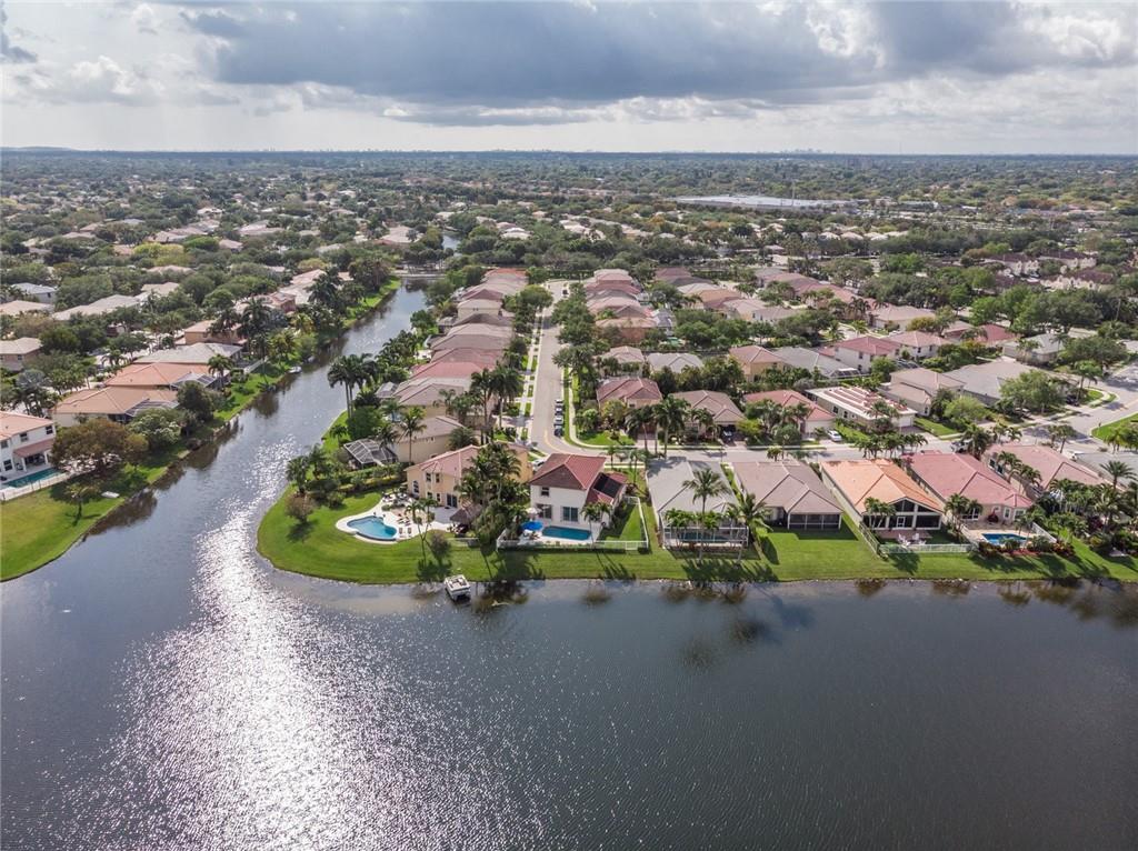 Wyndham Lakes East 159-50 - Residential