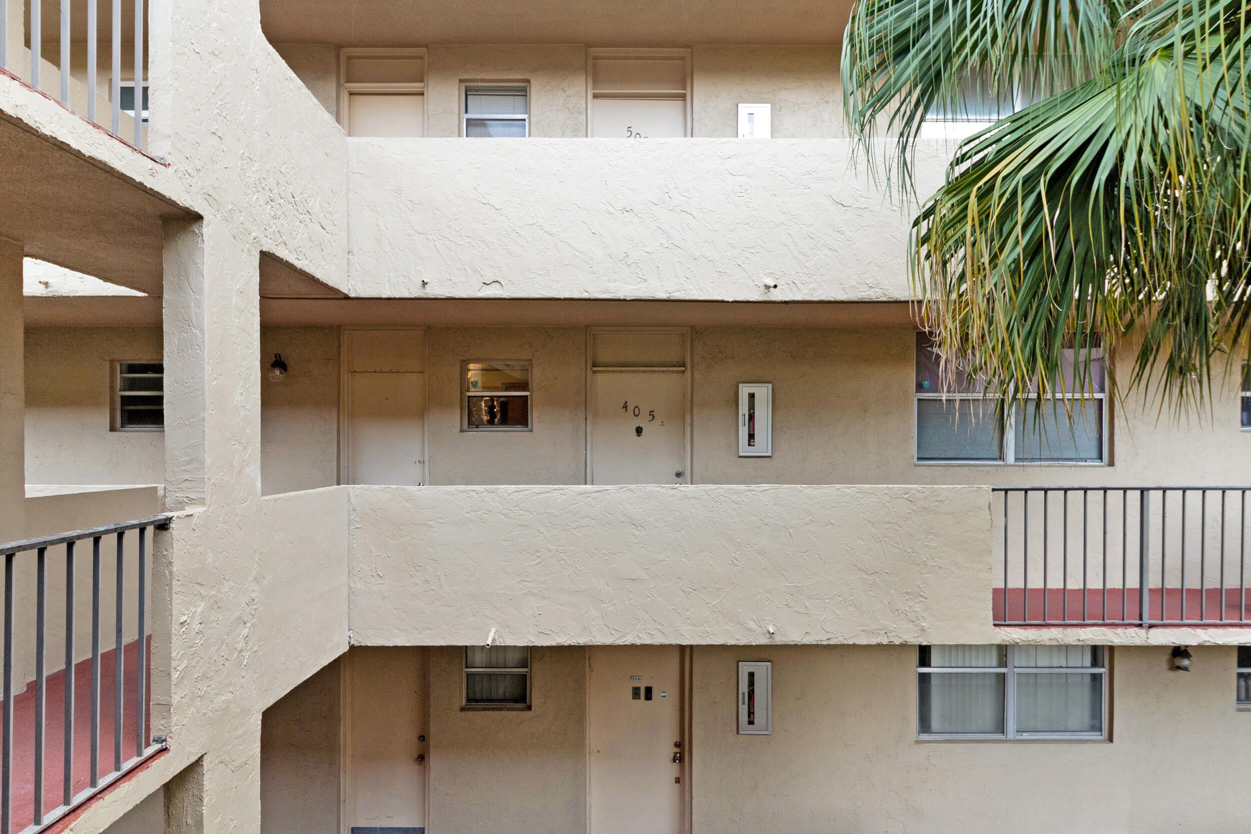 408 NW 68th Avenue 405, Plantation FL 33317