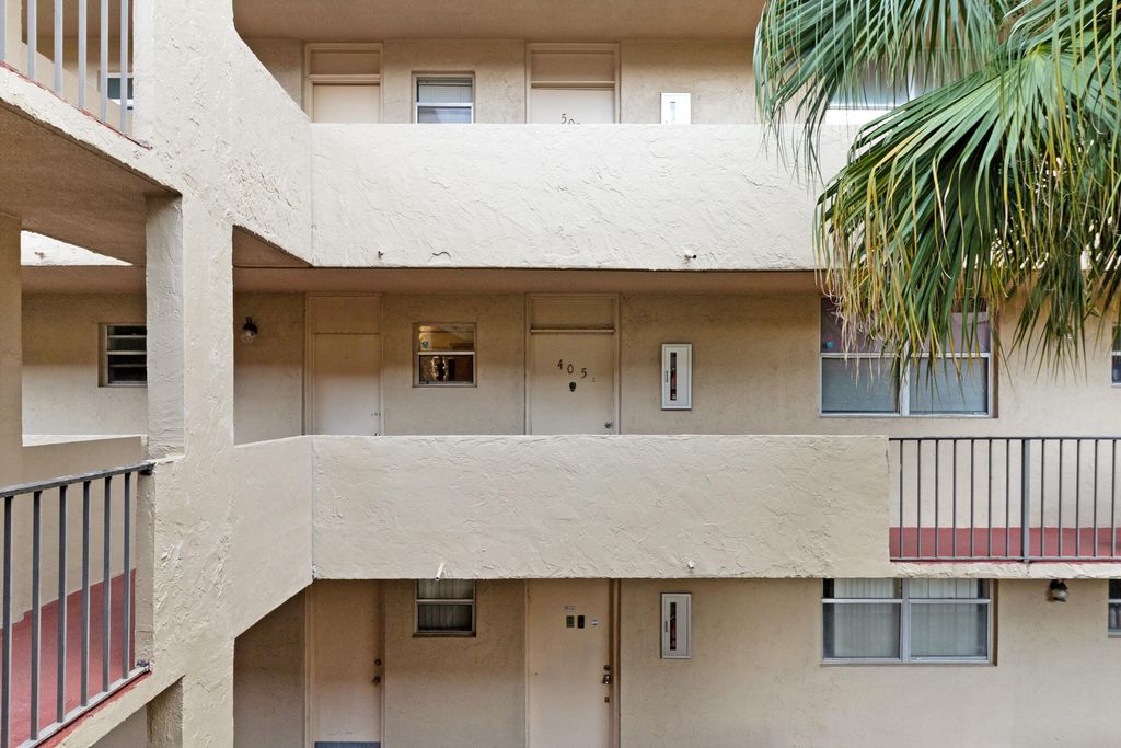 Photo of 408 NW 68th Avenue #405, Plantation, FL 33317 (MLS # B26047658)