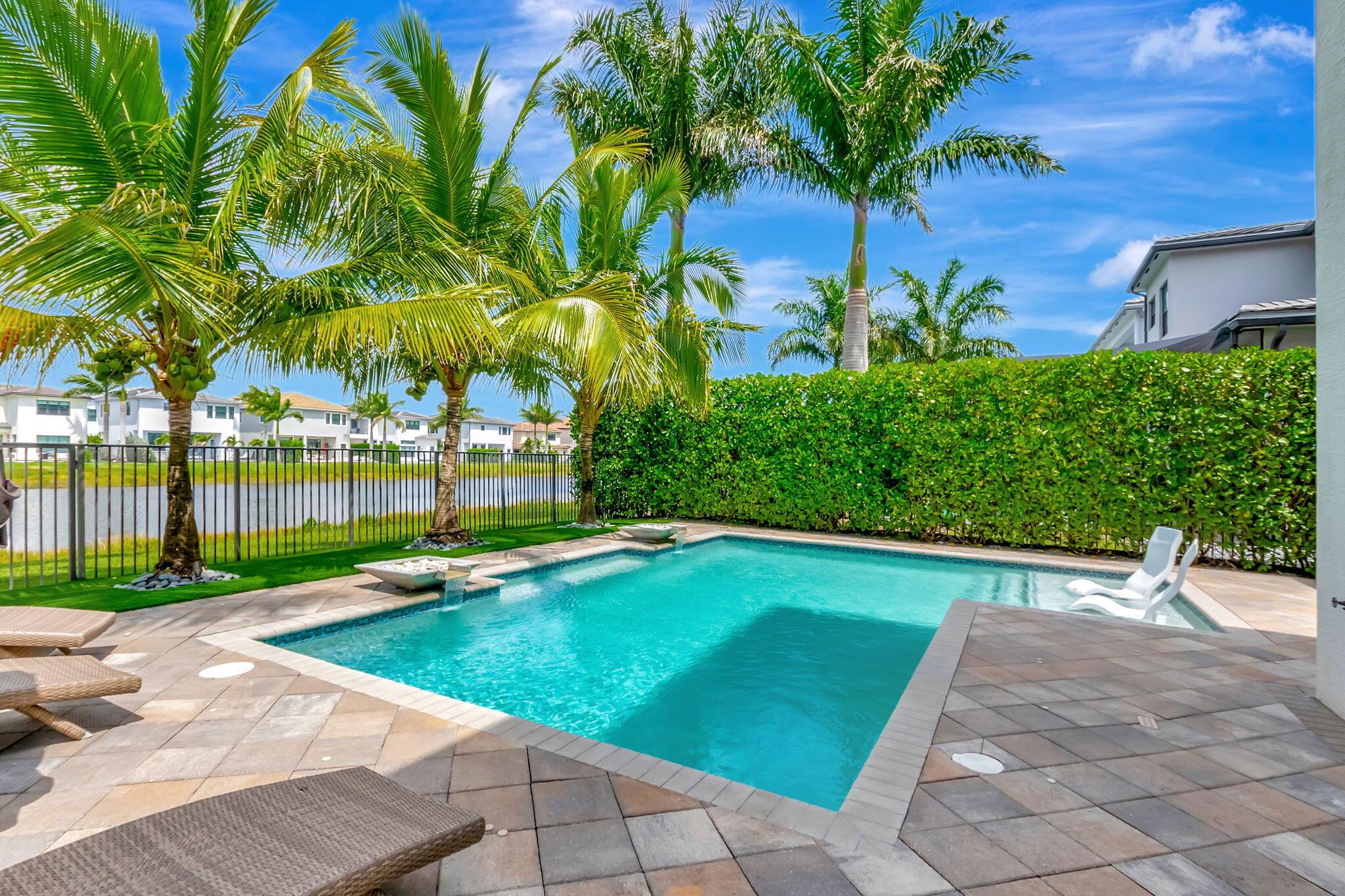 BOCA BRIDGES - Residential