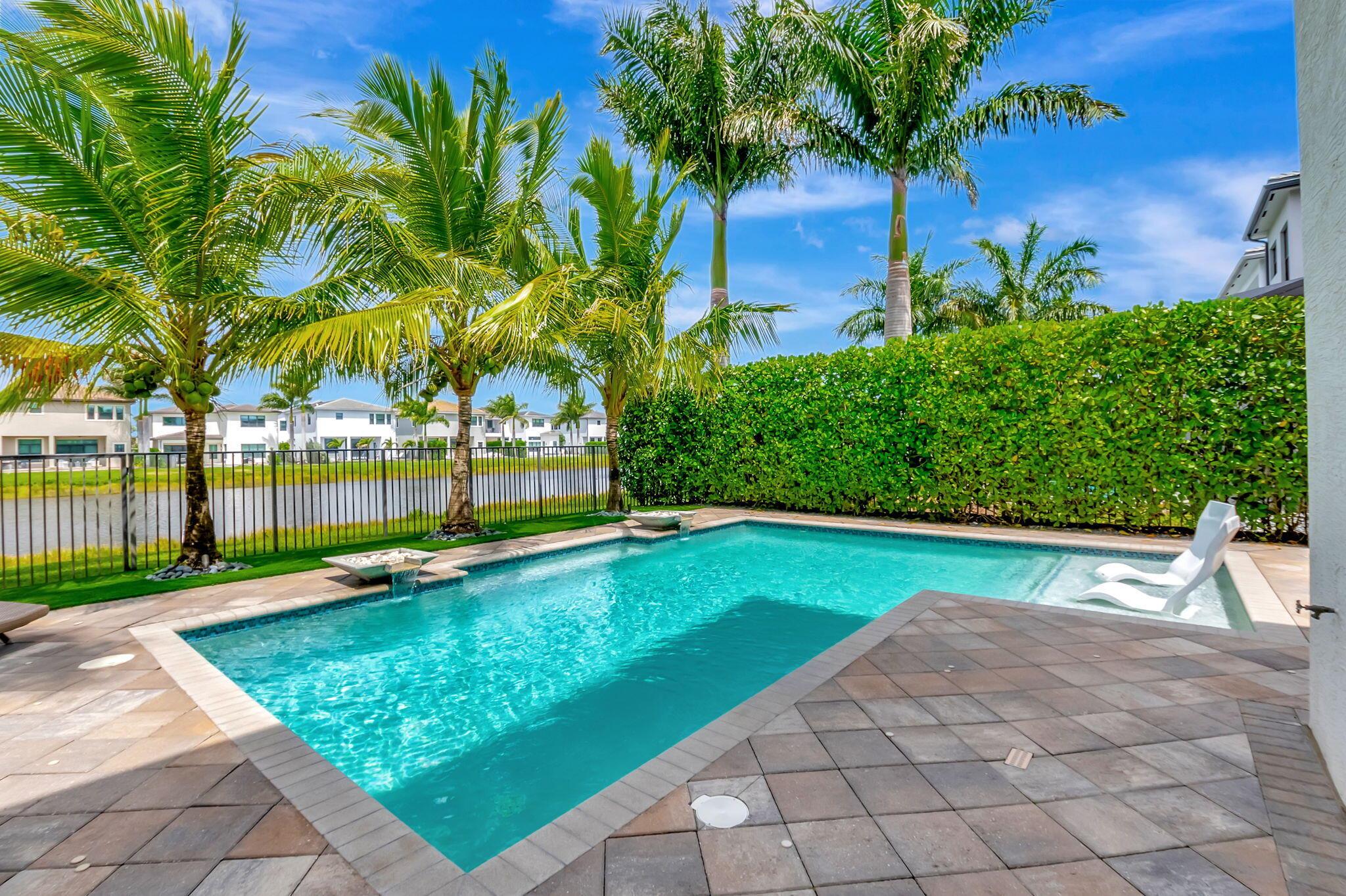 BOCA BRIDGES - Residential