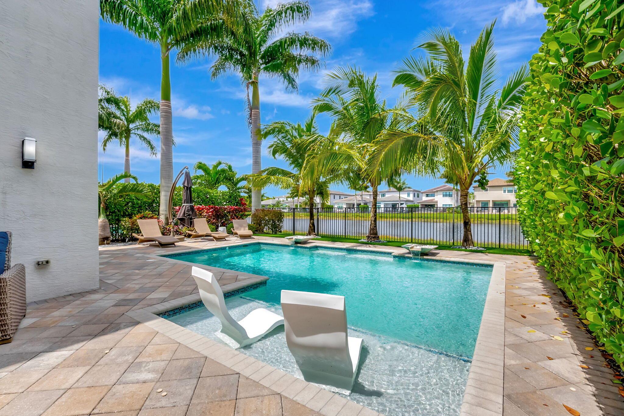 BOCA BRIDGES - Residential