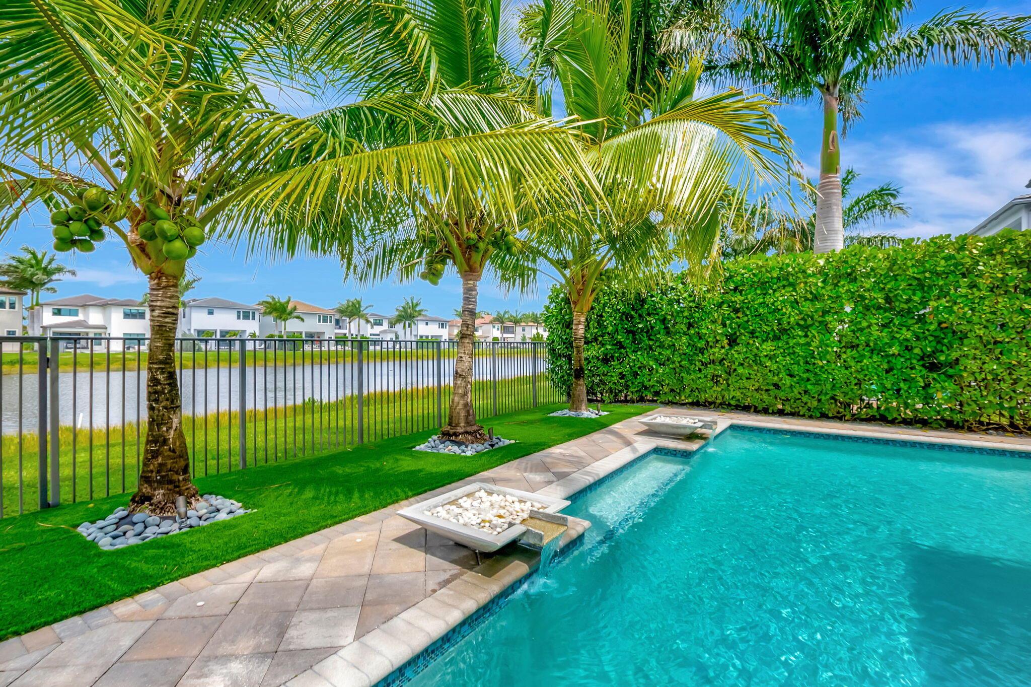 BOCA BRIDGES - Residential