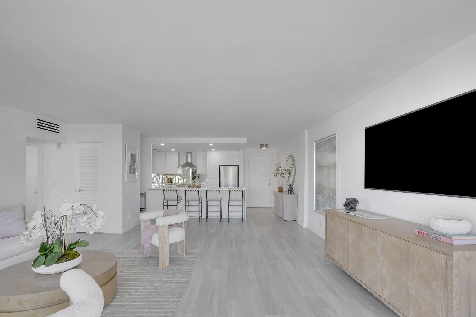 ISLAND HOUSE CONDO - Residential