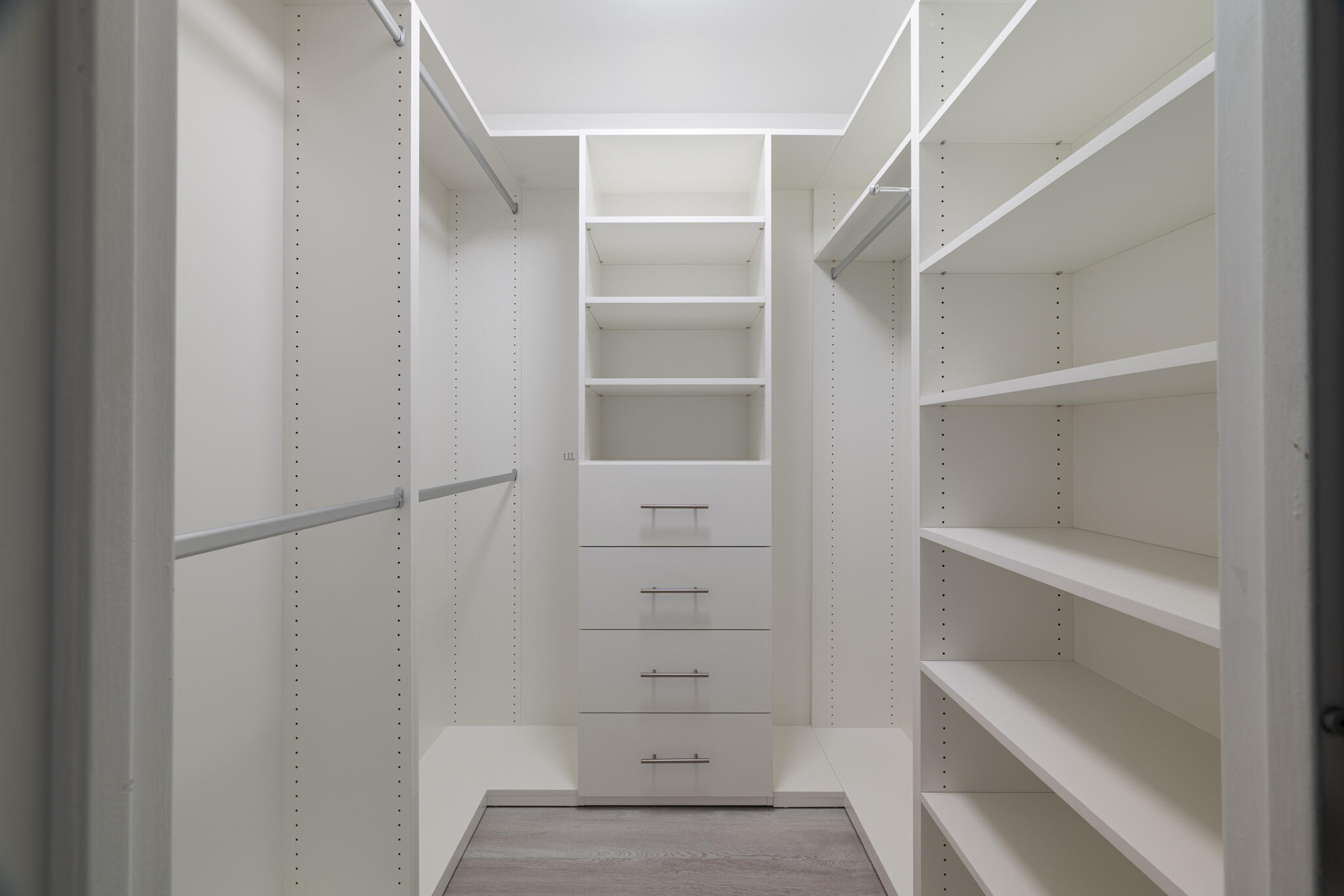 ISLAND HOUSE CONDO - Residential