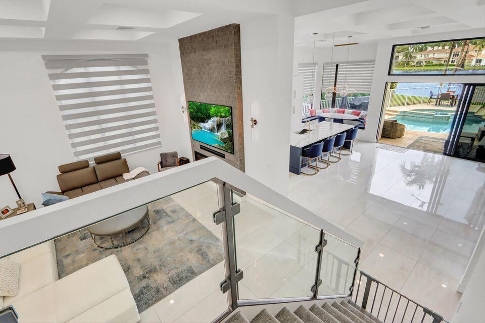 HAMILTON PLACE - Residential Lease