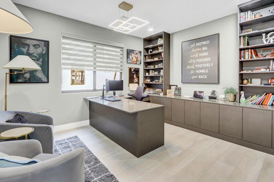 HAMILTON PLACE - Residential Lease