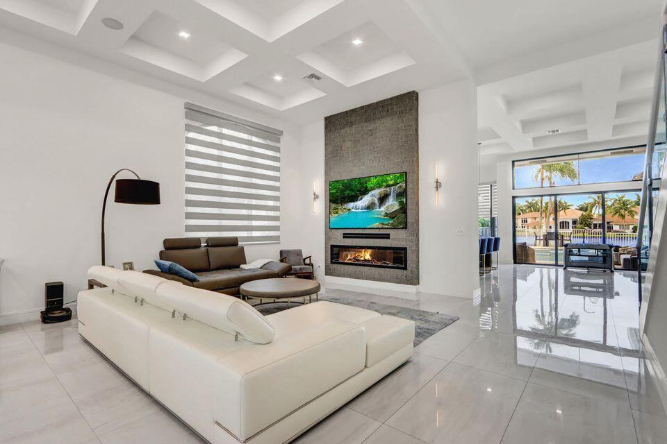 HAMILTON PLACE - Residential Lease