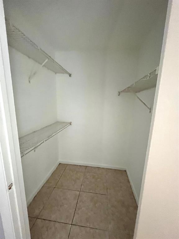 CASABLANCA ISLES CONDO - Residential Lease