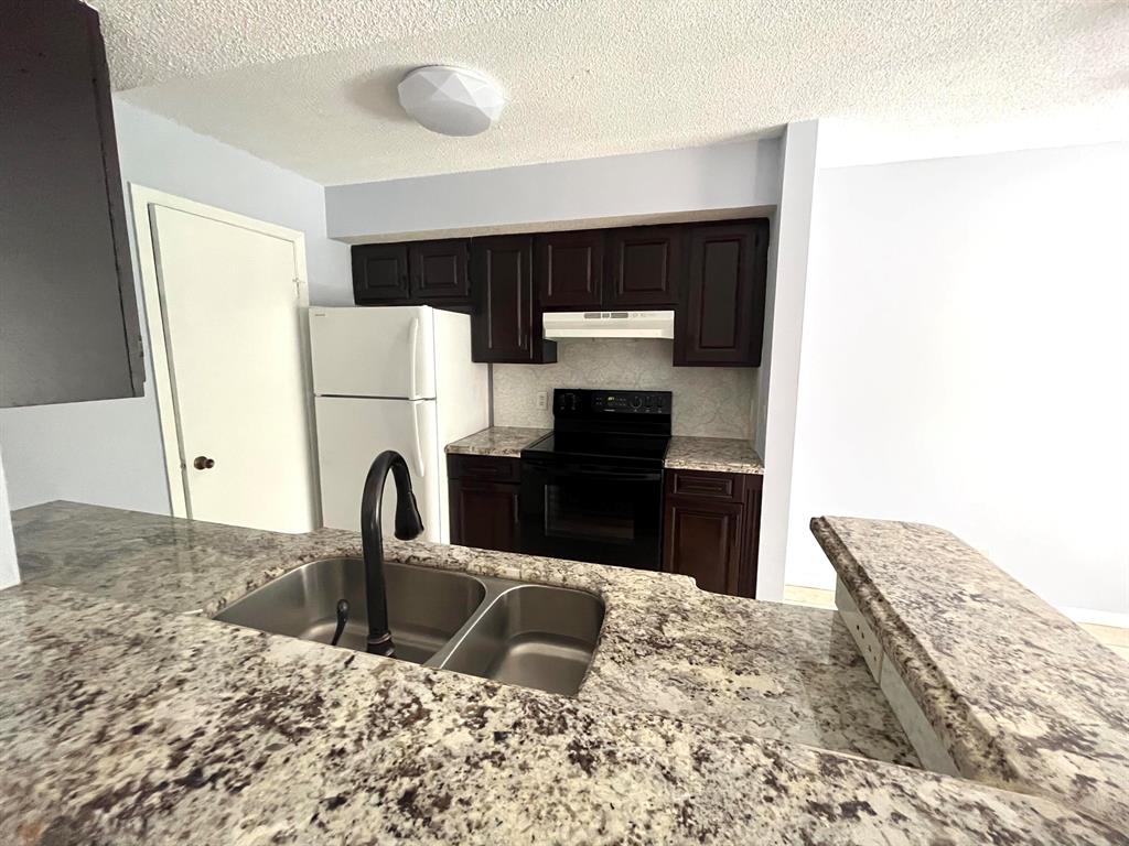 CASABLANCA ISLES CONDO - Residential Lease