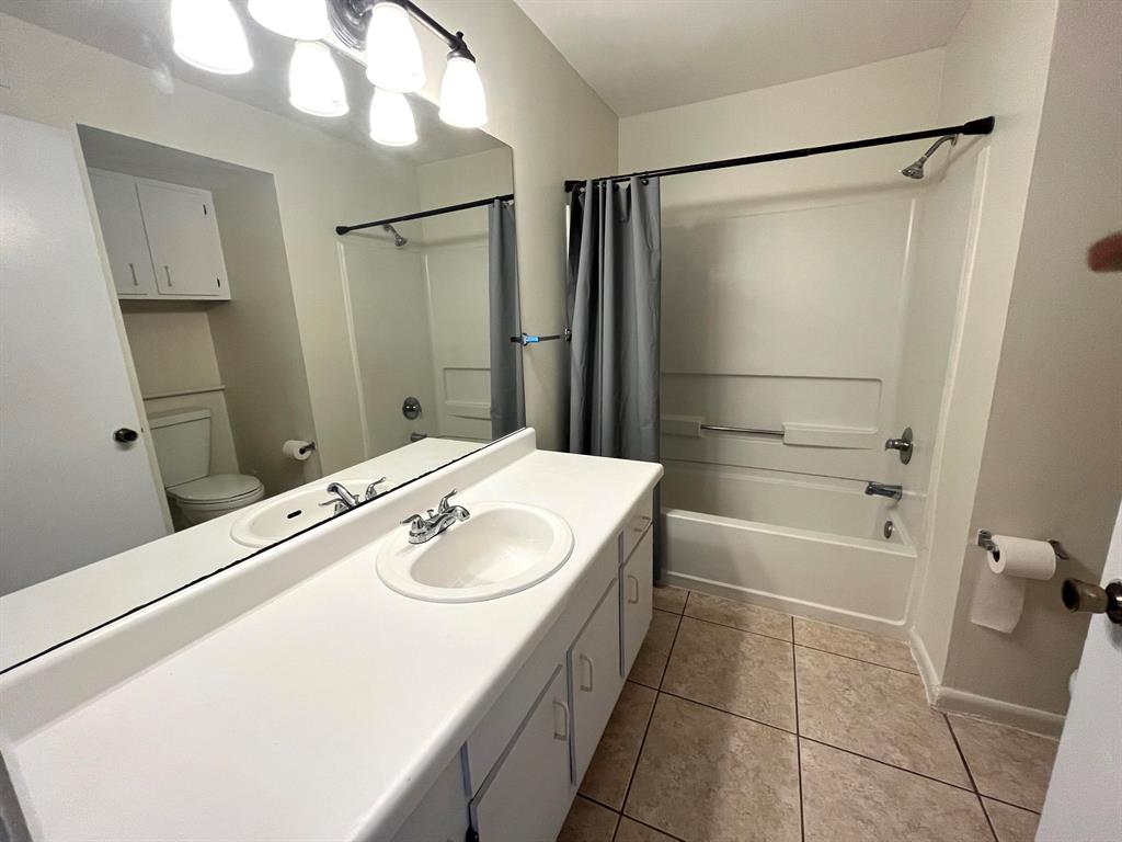 CASABLANCA ISLES CONDO - Residential Lease