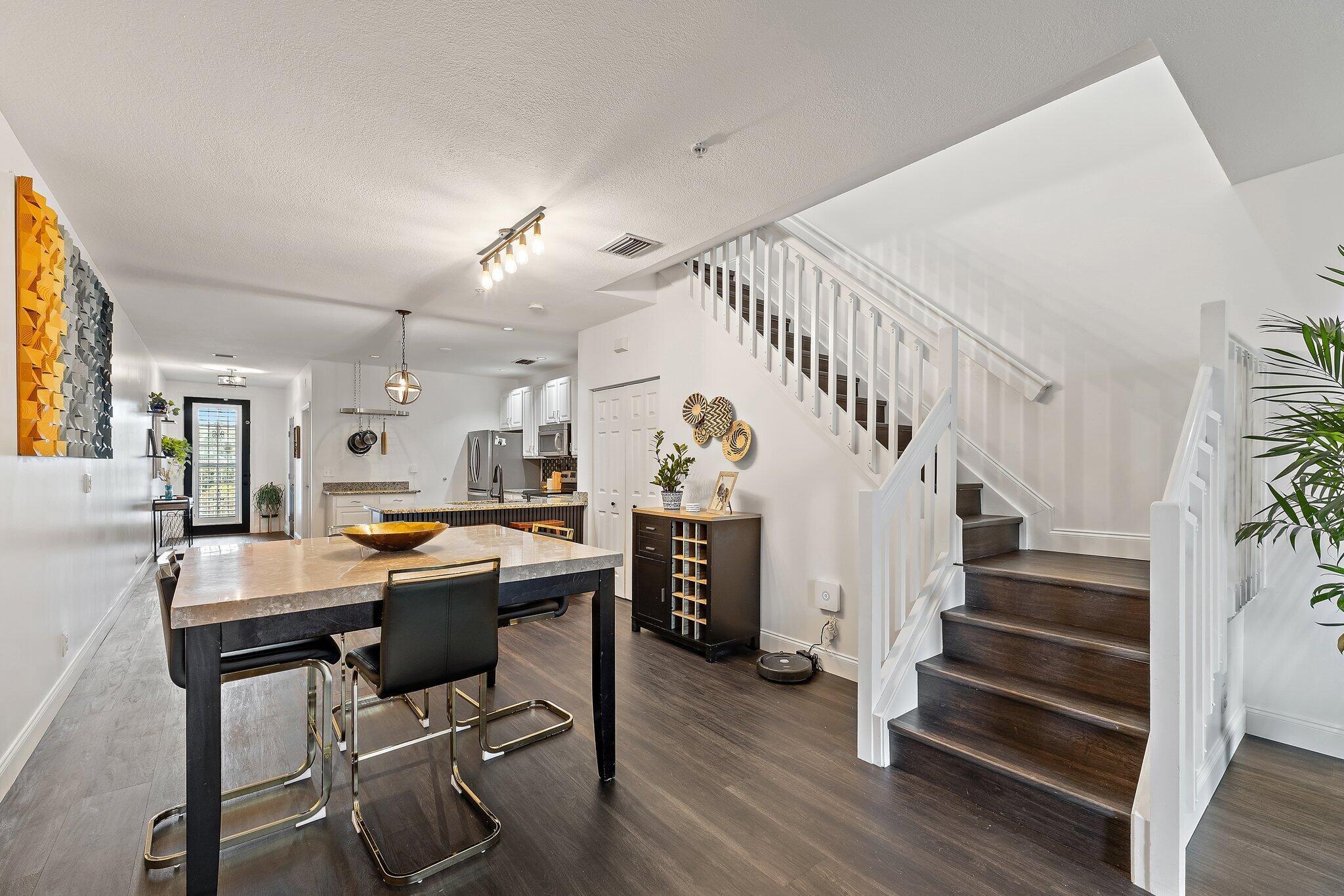 PALM BEACH SHORES - Residential