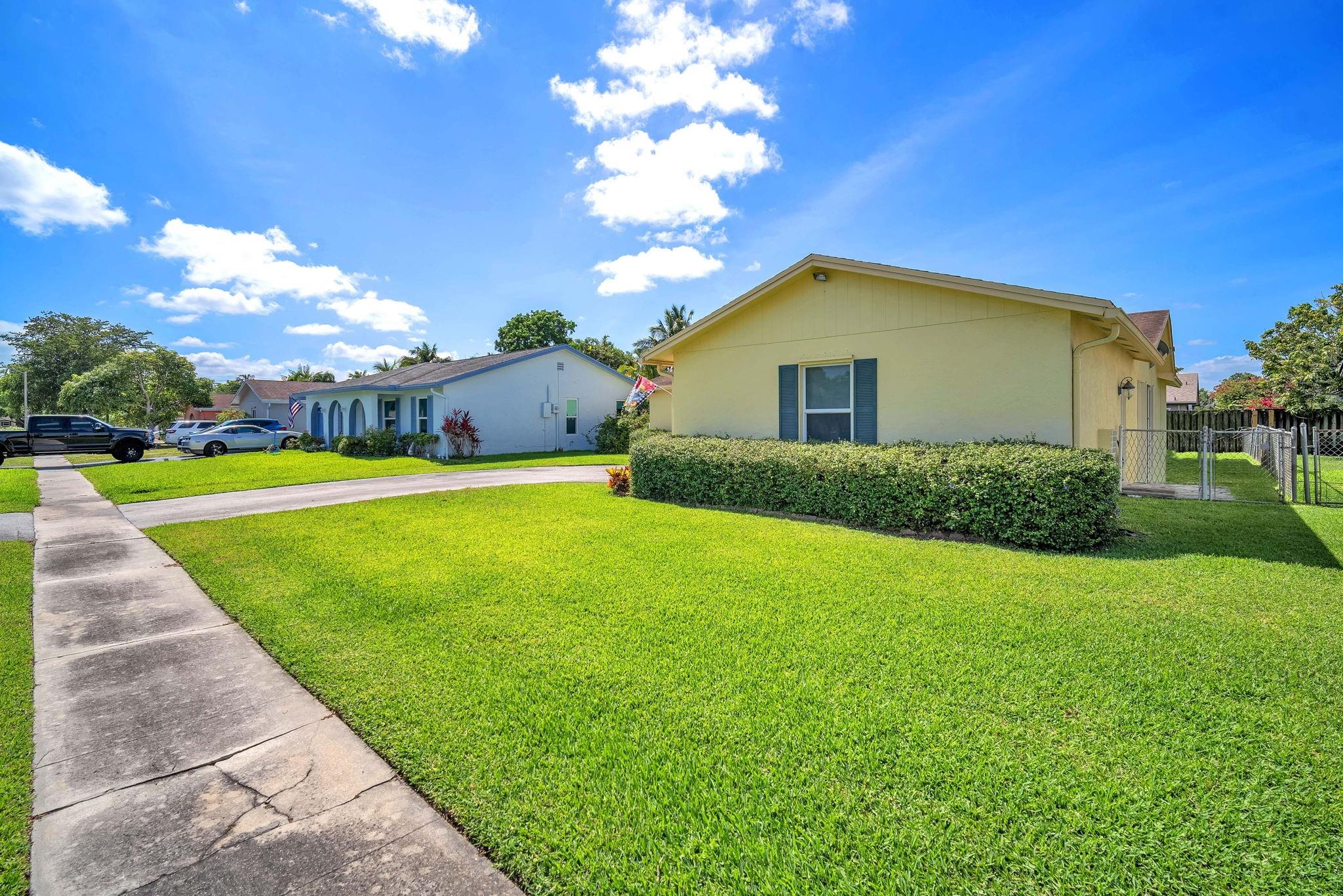 11010 NW 27th Pl