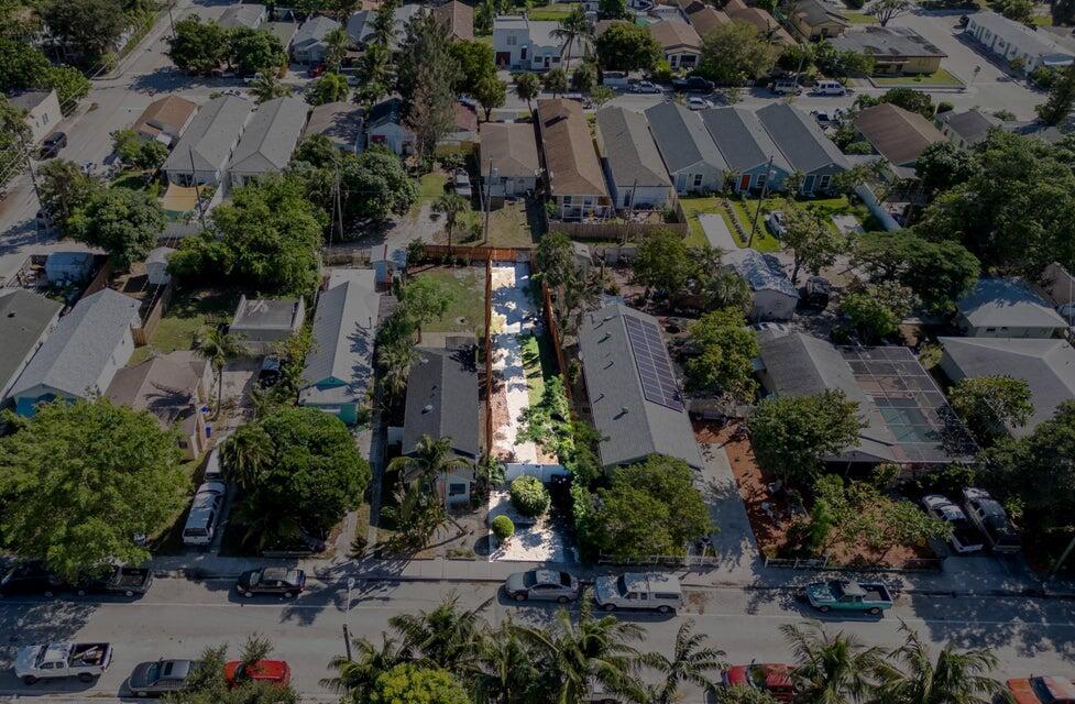 LAKE WORTH TOWN OF - Land