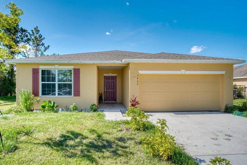 Photo of 1465 SW Aachen Avenue, Port St Lucie, FL 34953 (MLS # R10907767)