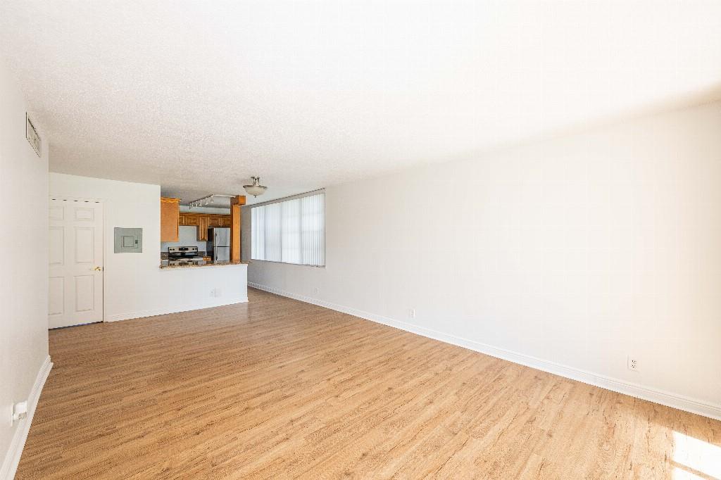 9471 Evergreen Pl 201