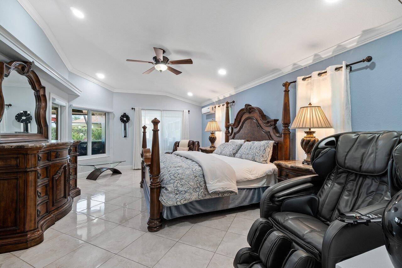 MEADOW WOOD OF THE LANDINGS AT WELLINGTO - Residential Lease