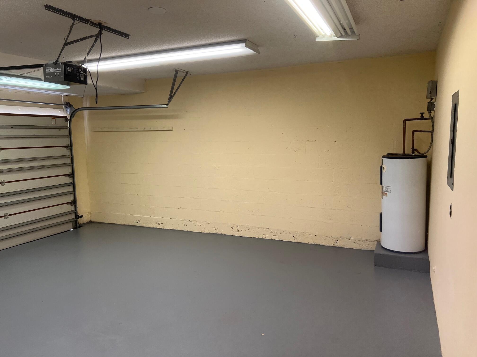 BOCA WINDS PAR F - Residential Lease