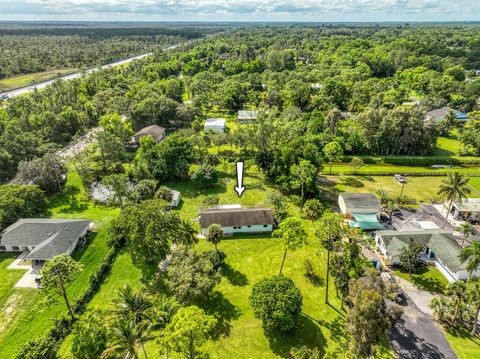 11078 60th Street N The Acreage FL 33411
