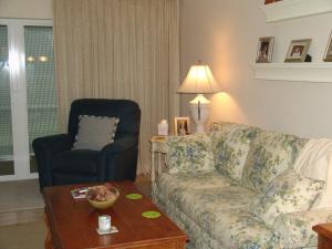 WHITEHALL CONDO - Residential Lease