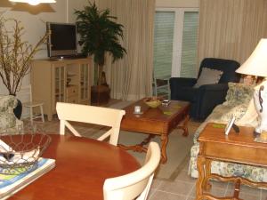 WHITEHALL CONDO - Residential Lease
