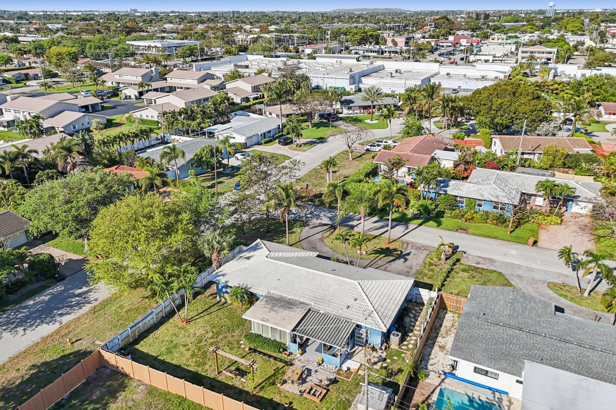 818 SE 9th Terrace, Deerfield Beach, FL, 33441/$664,900 4 818 SE 9th Terrace