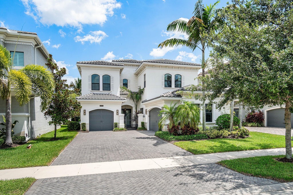 Photo of 9747 Vitrail Lane, Delray Beach, FL 33446 (MLS # B26056771)
