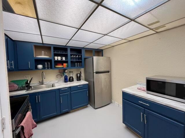 MANORS OF INVERRARY I-5 - Residential Lease