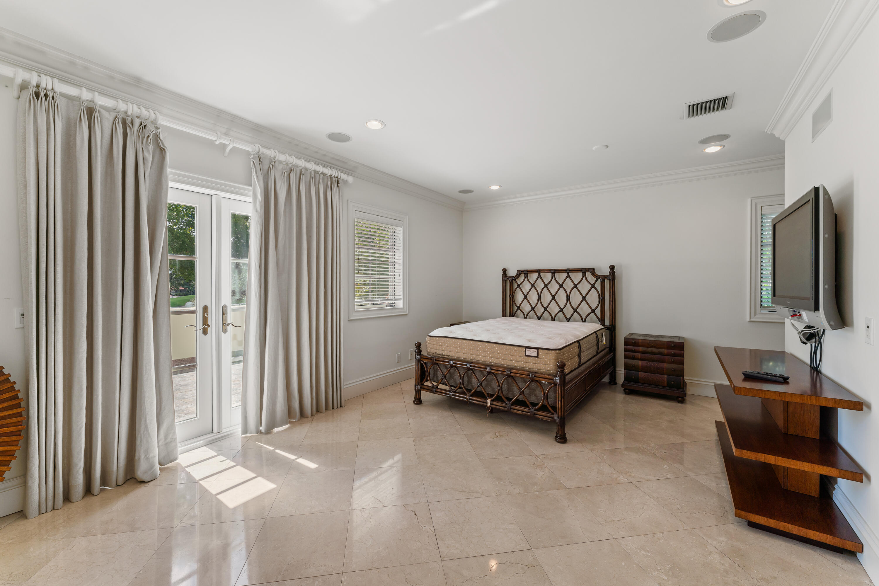 ADMIRALS COVE PAR C - Residential